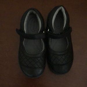 Comfy Mary Janes! Size 11W stride rite